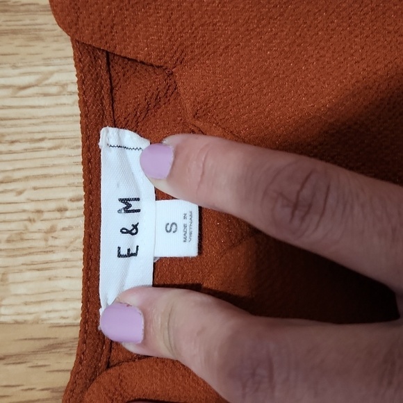 Anthropology E (hanger) M rust colored scalloped camisole top size small - Picture 3 of 5